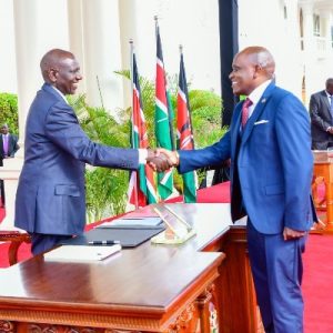 Dennis Itumbi with President William Ruto at Statehouse 